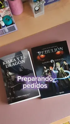 Una vista previa de Instagram Reel de la autora