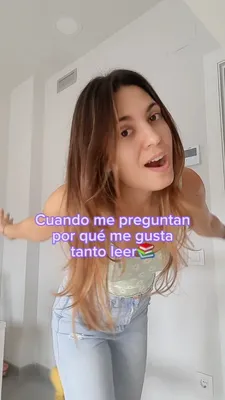 Una vista previa de Instagram Reel de la autora